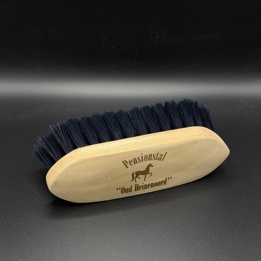 Zachte borstel met gravering