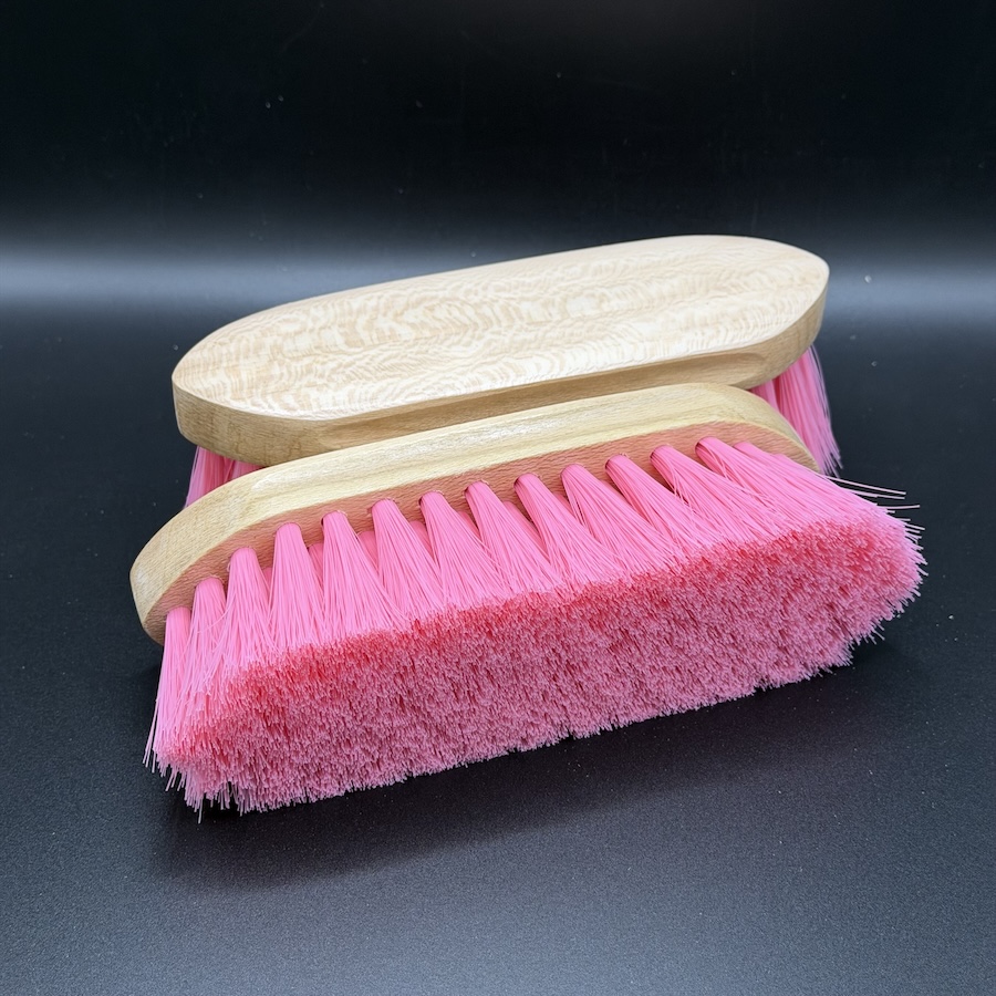 Paardenborstel zacht roze met naam of logo